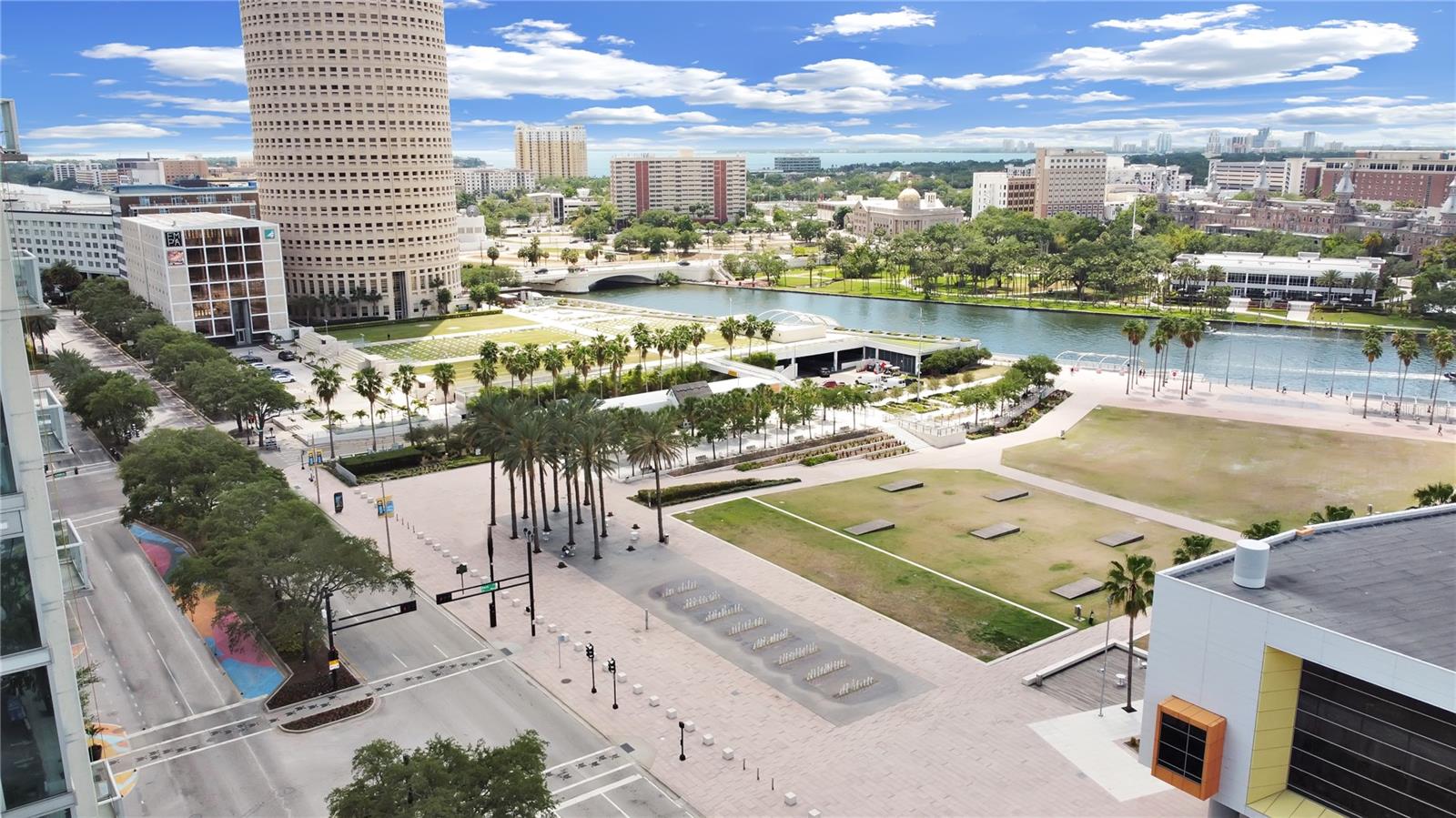 777 N ASHLEY DR #807