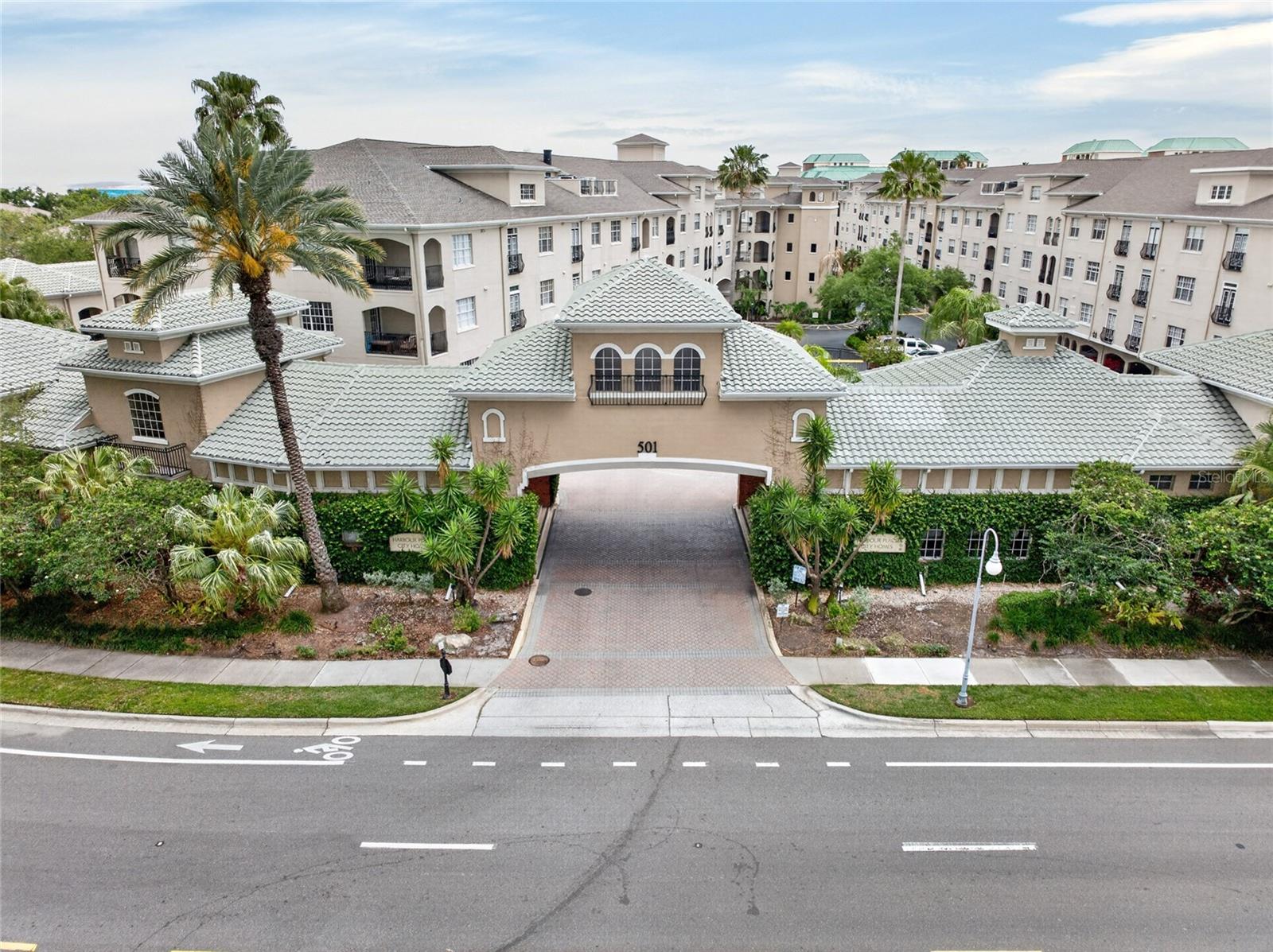 501 KNIGHTS RUN AVE #4102