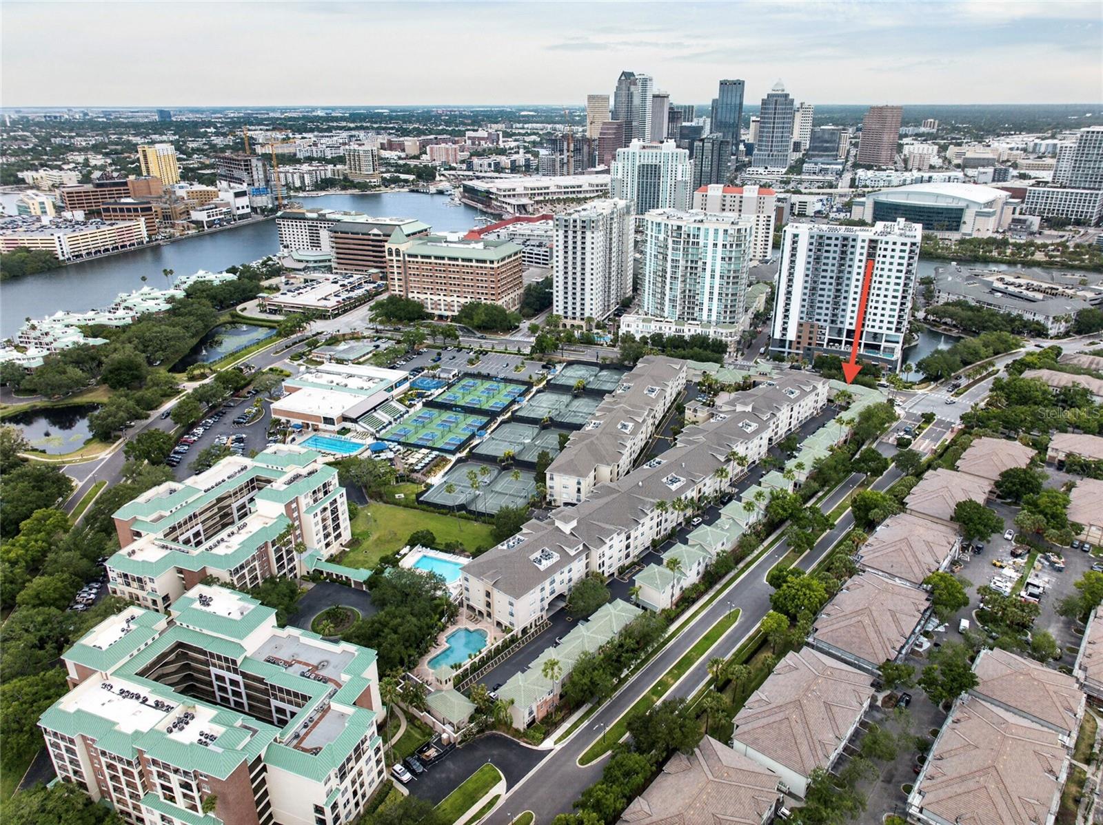 501 KNIGHTS RUN AVE #4102