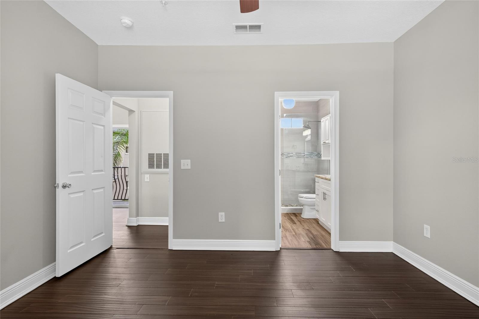 501 KNIGHTS RUN AVE #4102