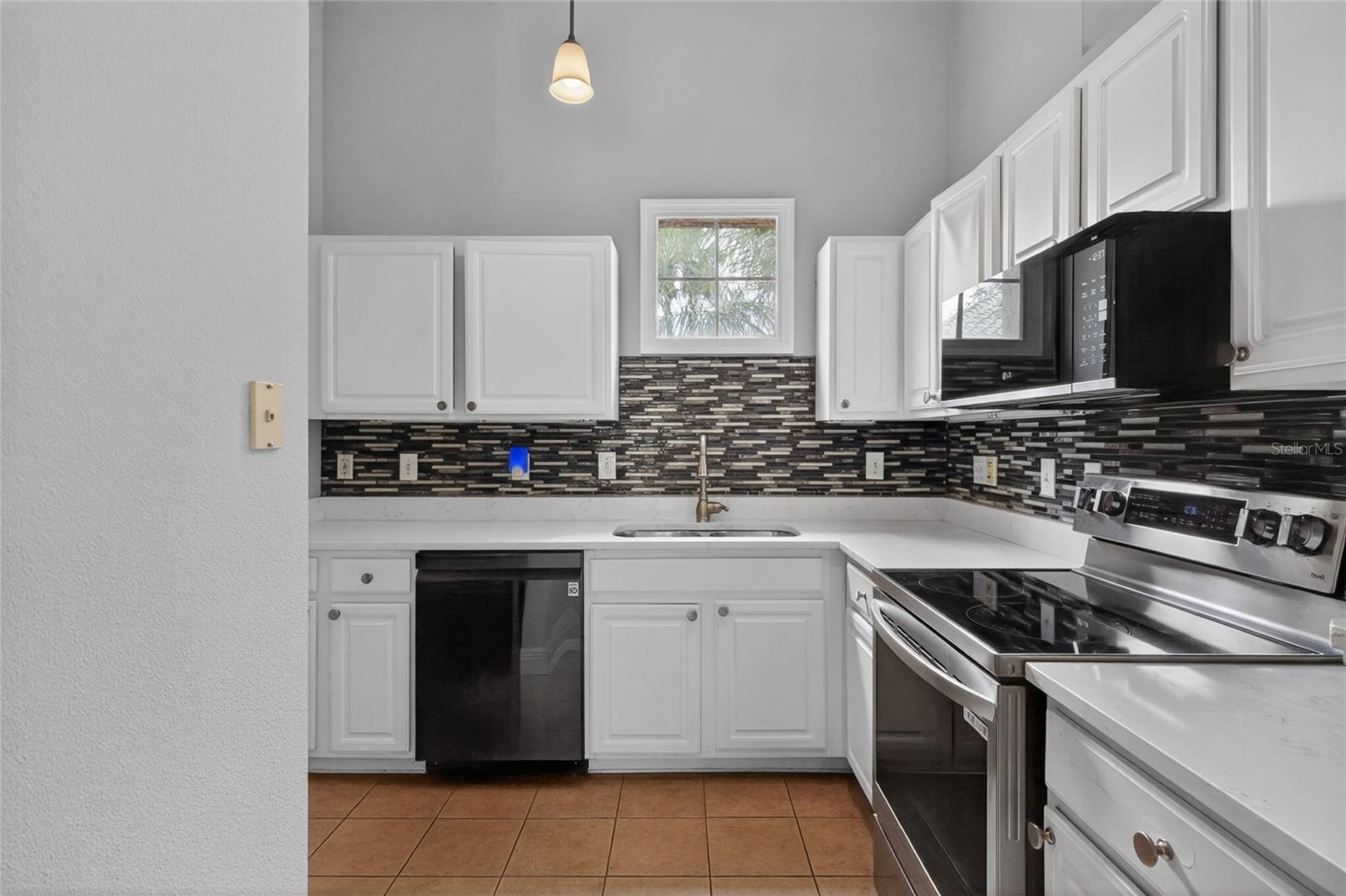 501 KNIGHTS RUN AVE #4102