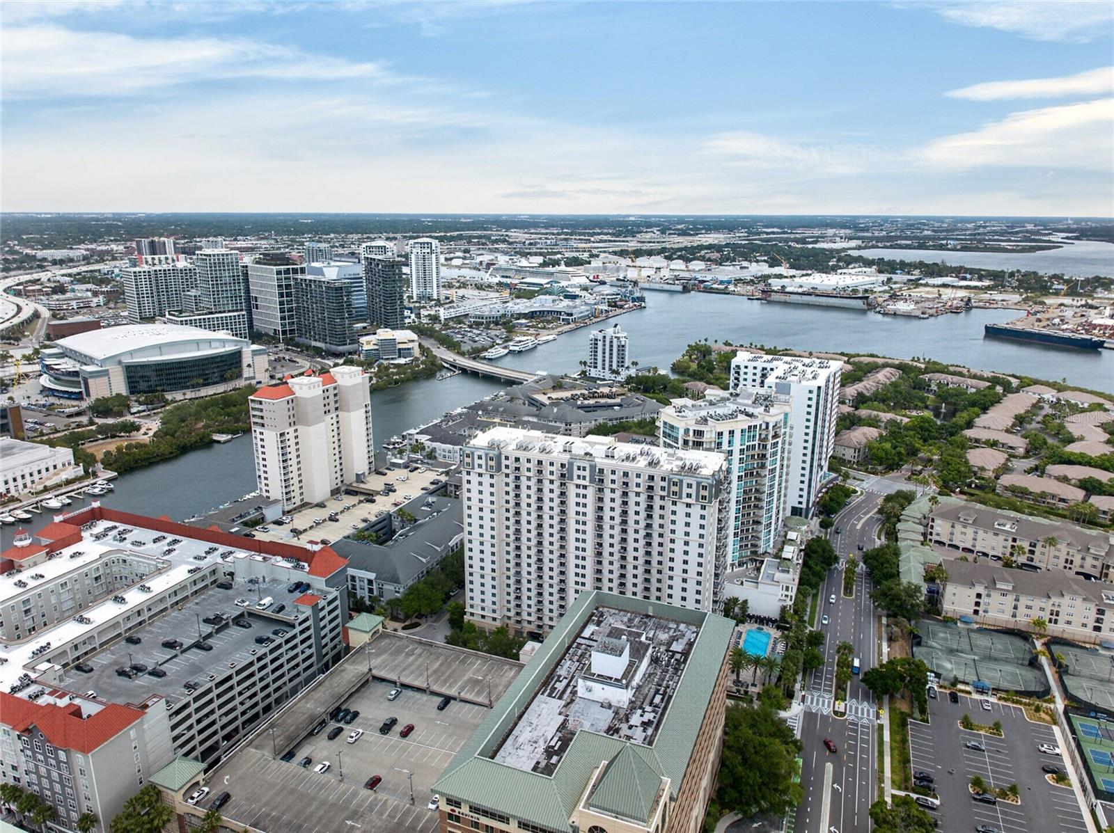 501 KNIGHTS RUN AVE #4102