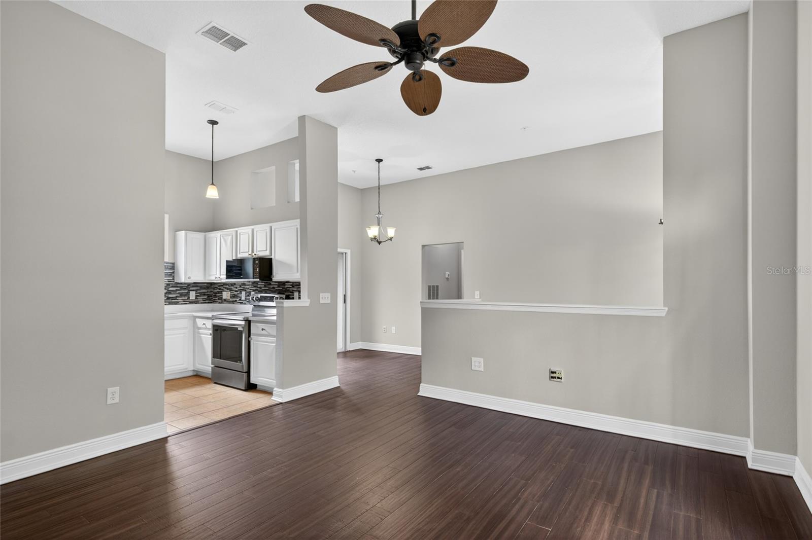 501 KNIGHTS RUN AVE #4102