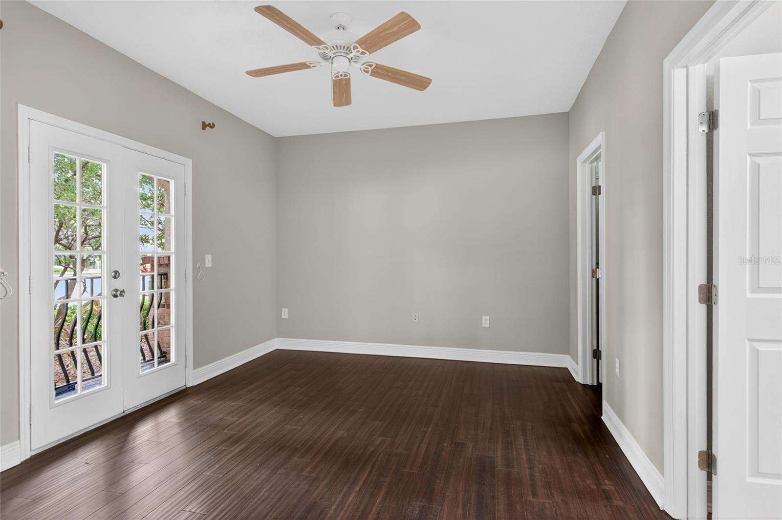 501 KNIGHTS RUN AVE #4102