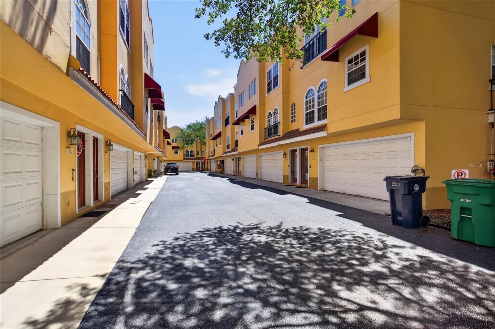 3322 LAS CAMPOS PL