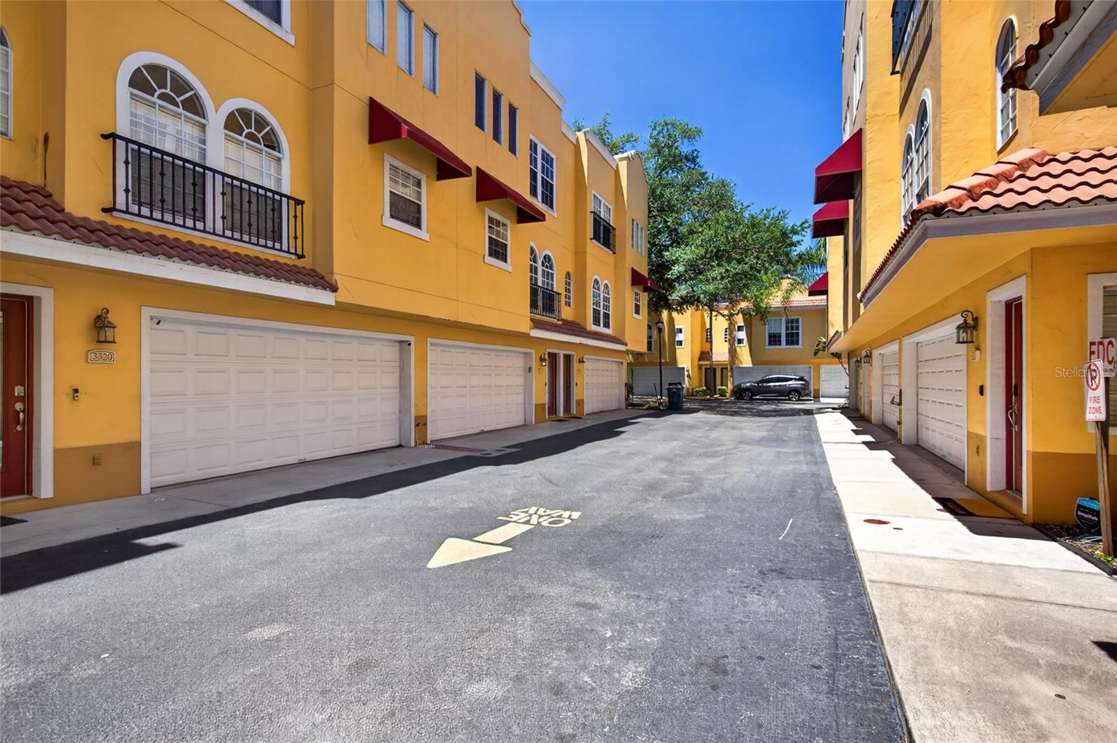 3322 LAS CAMPOS PL