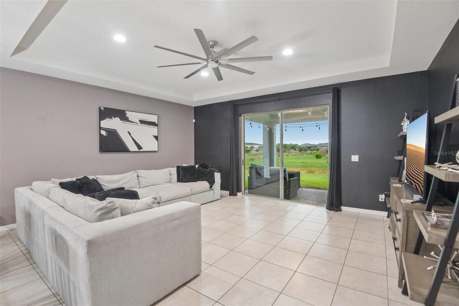 5319 FALLEN LEAF DRIVE