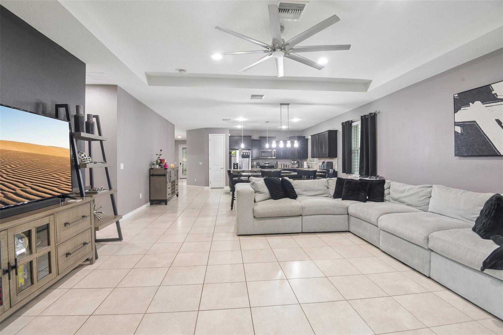 5319 FALLEN LEAF DRIVE