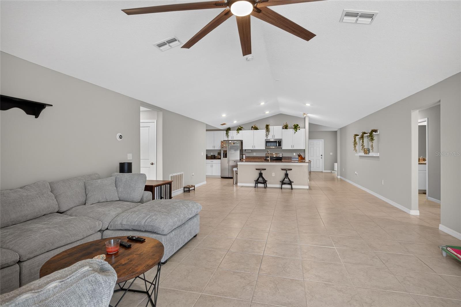 5420 LESLIE CANYON DR