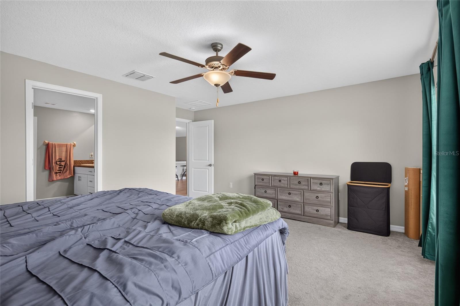 5420 LESLIE CANYON DR