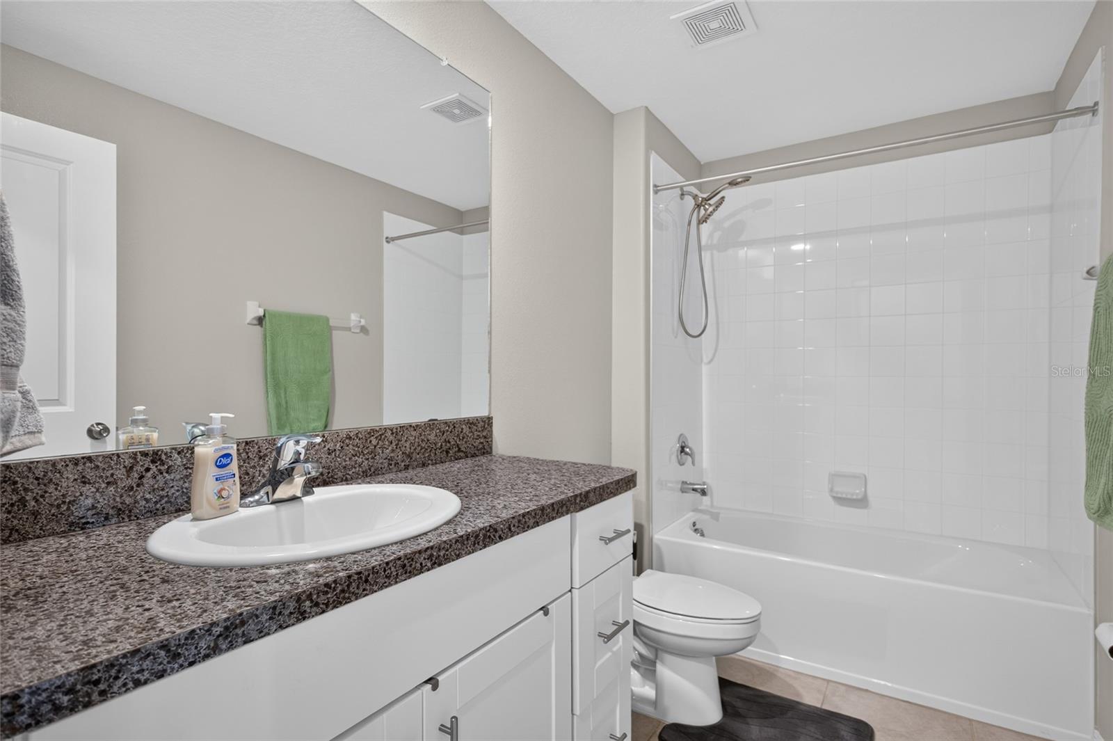 5420 LESLIE CANYON DR