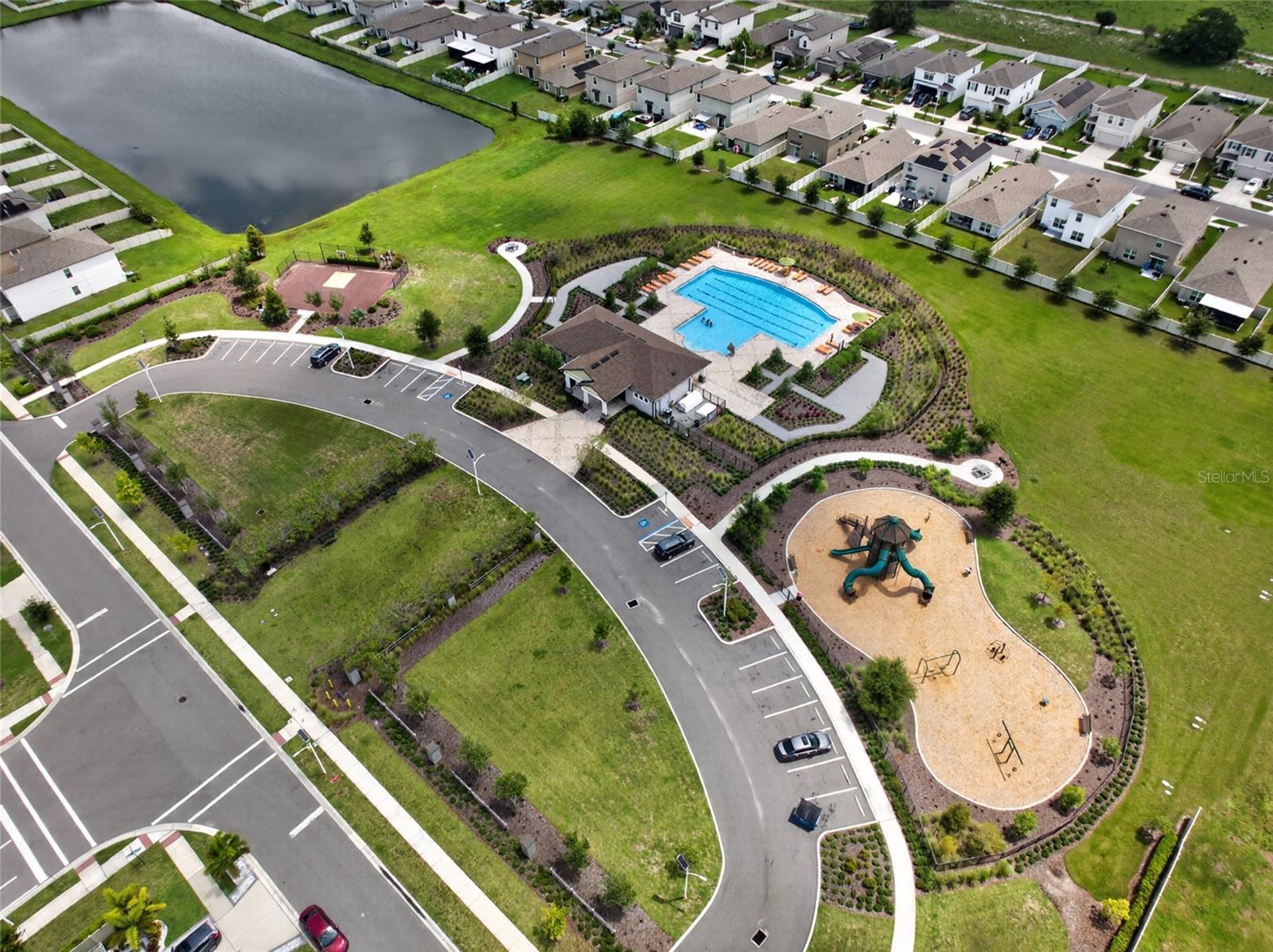 5420 LESLIE CANYON DR
