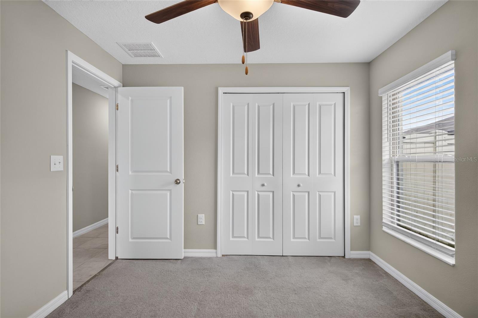 5420 LESLIE CANYON DR