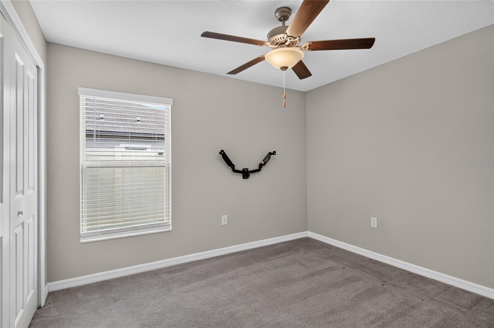 5420 LESLIE CANYON DR