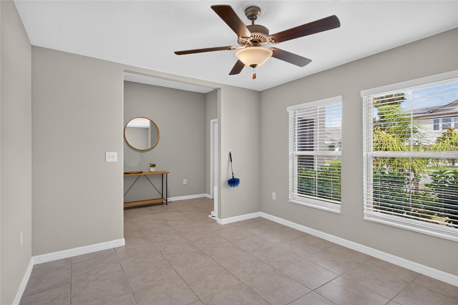 5420 LESLIE CANYON DR