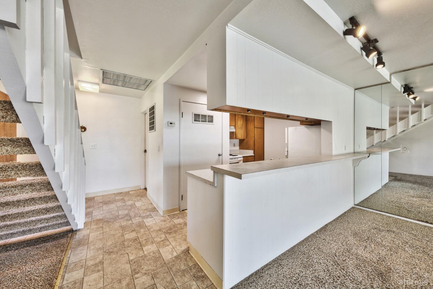 2031 Venice Drive Unit: 321