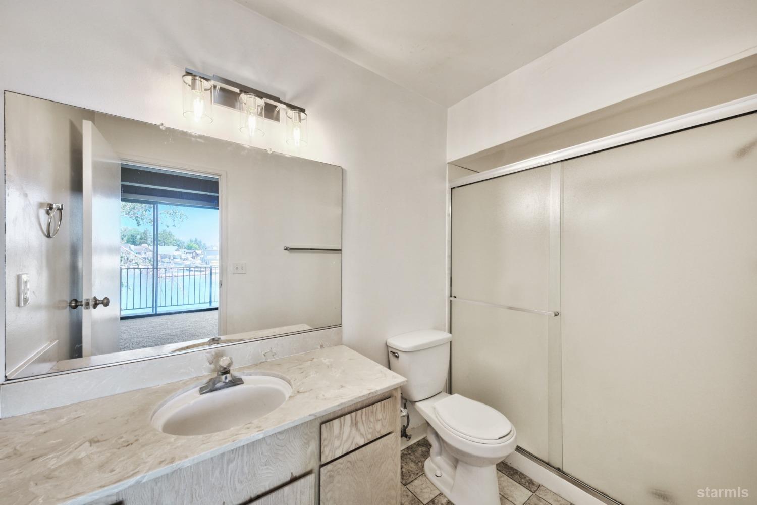 2031 Venice Drive Unit: 321