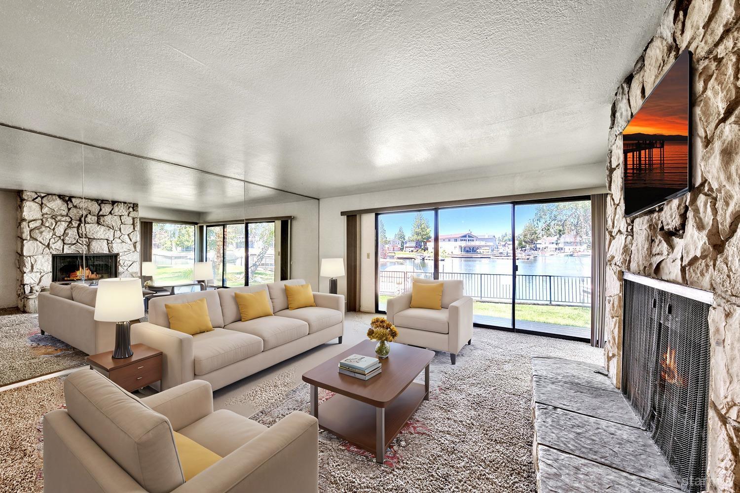 2031 Venice Drive Unit: 321
