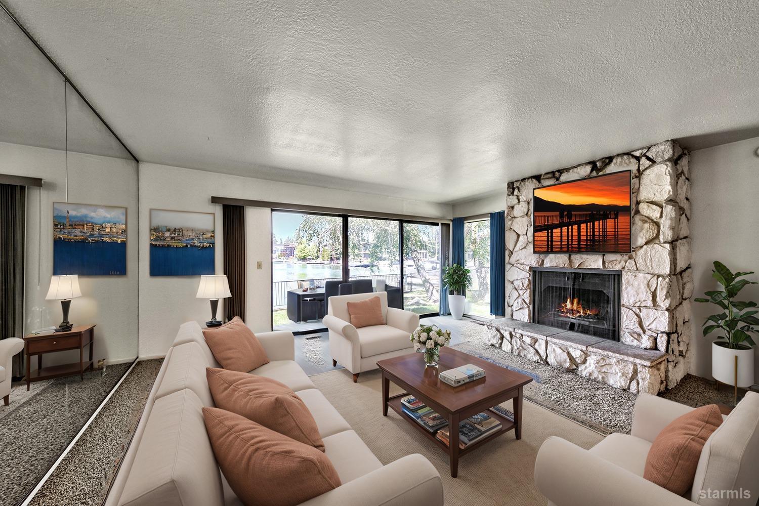 2031 Venice Drive Unit: 321