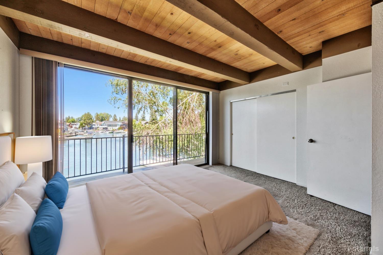 2031 Venice Drive Unit: 321