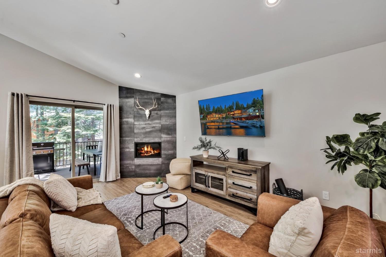 2007 5th Street Unit: F
