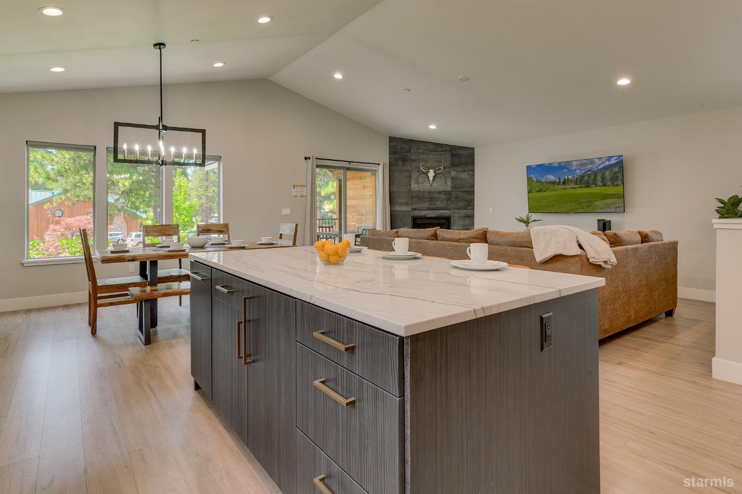 2007 5th Street Unit: F