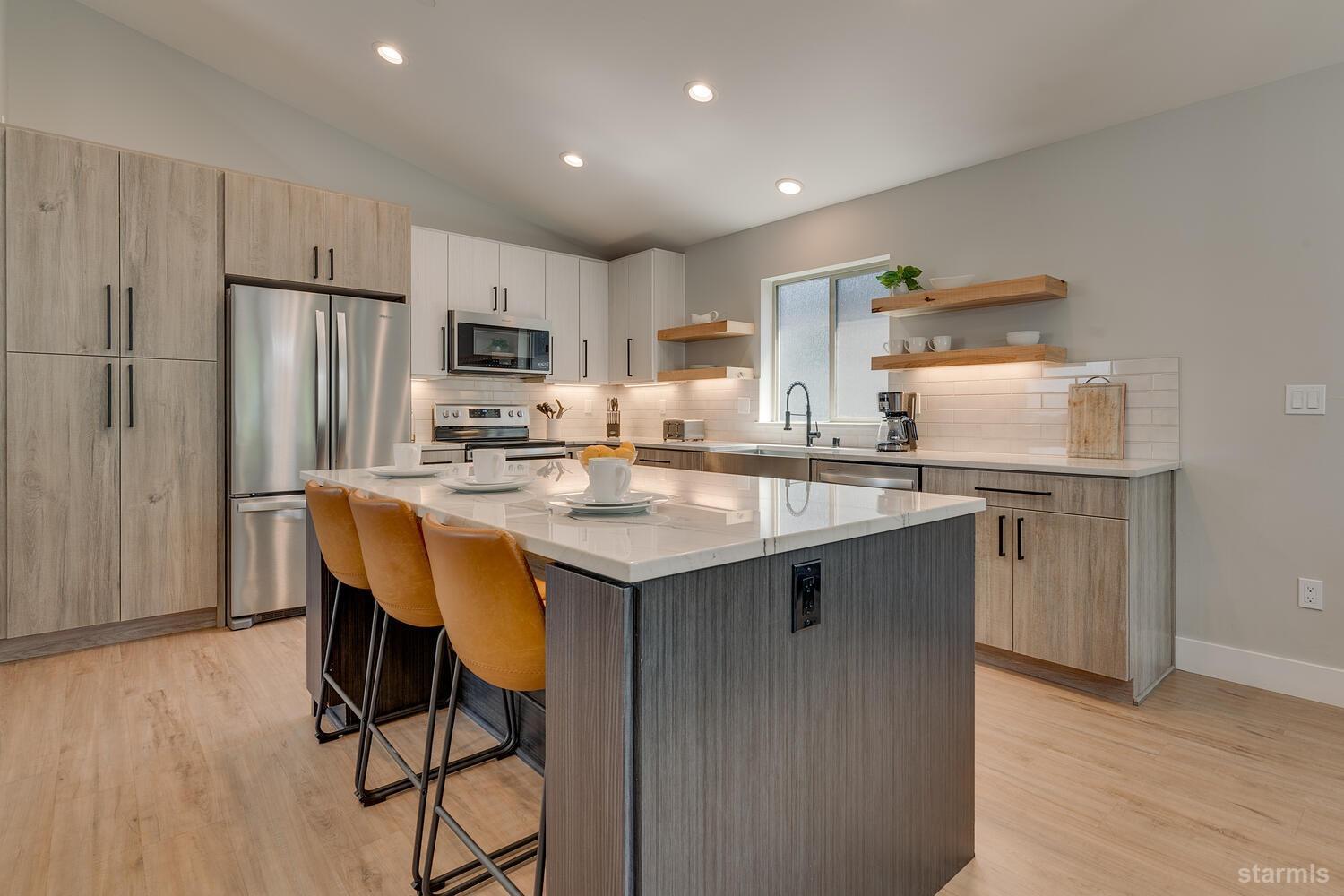 2007 5th Street Unit: F