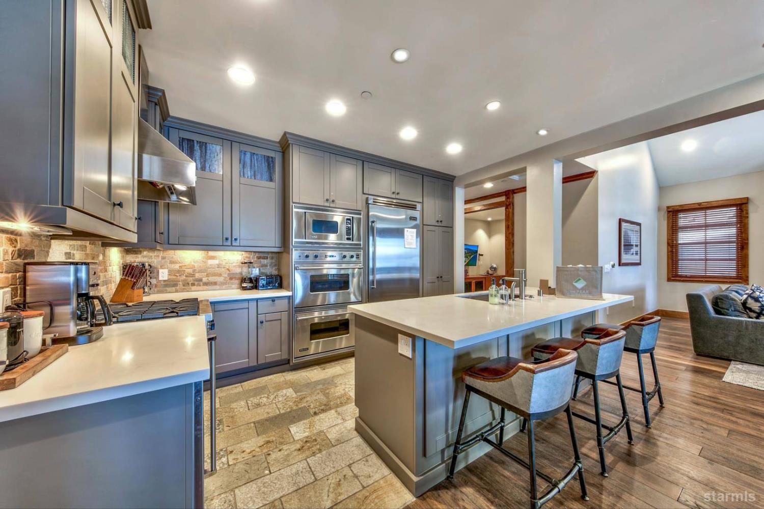 3371 Lake Tahoe Boulevard Unit: 6A