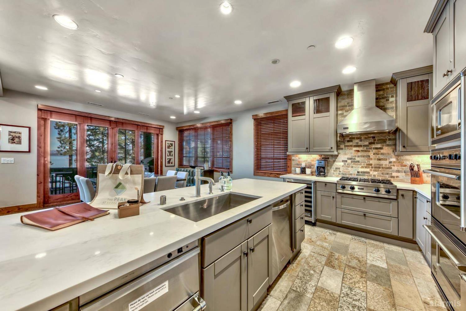 3371 Lake Tahoe Boulevard Unit: 6A