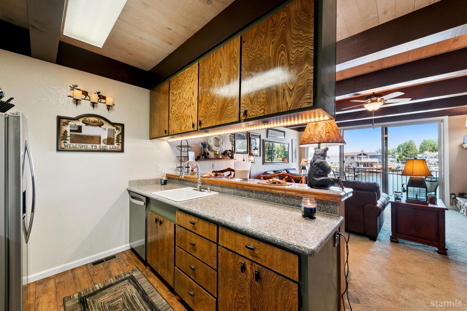 2031 Venice Drive Unit: 322