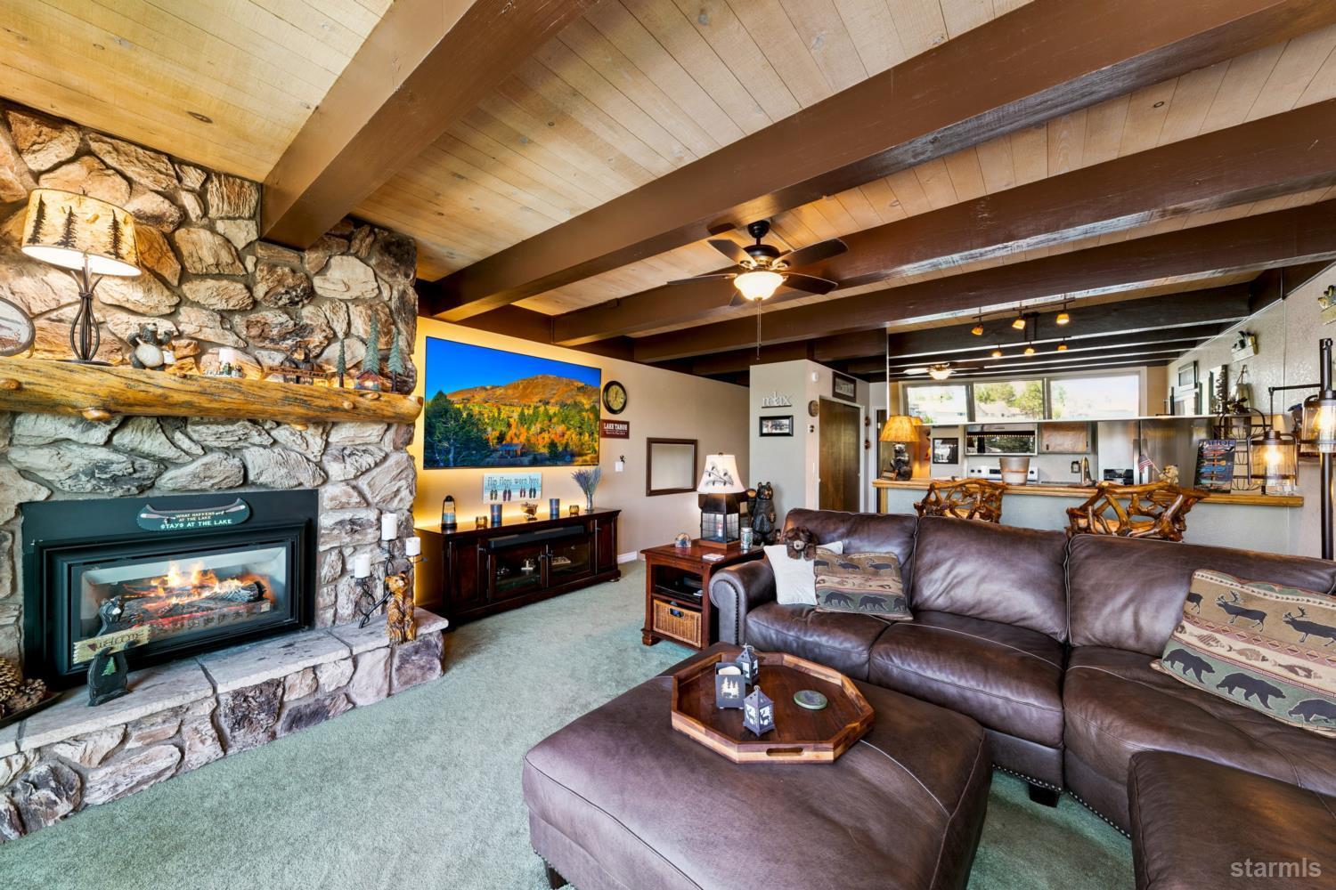 2031 Venice Drive Unit: 322
