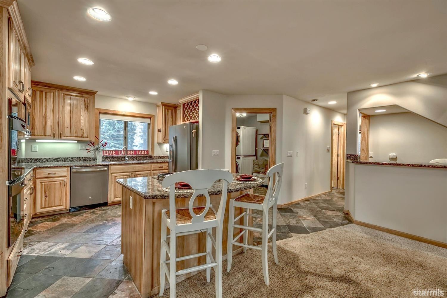 1468 Crystal Air Drive