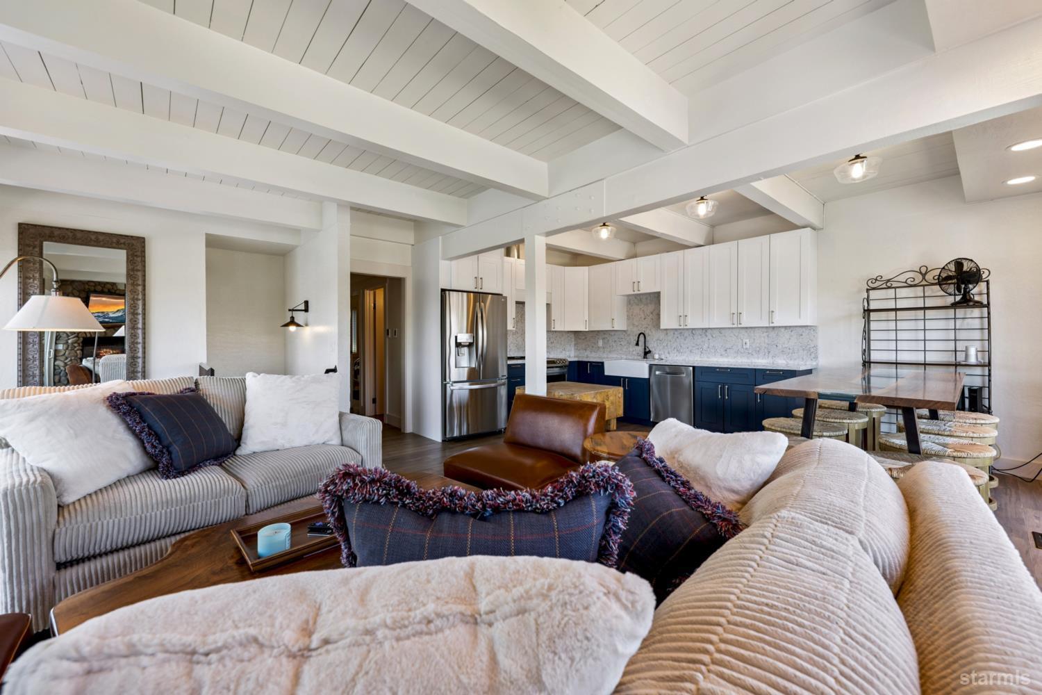 2081 Venice Drive Unit: 280