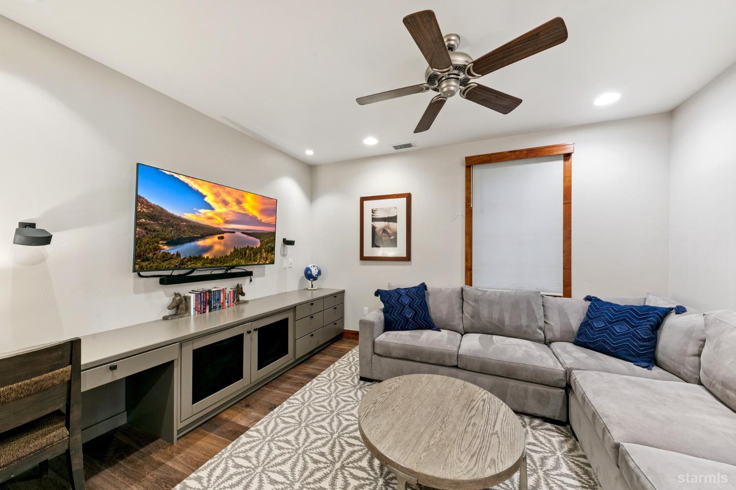 3371 Lake Tahoe Boulevard Unit: 6AB