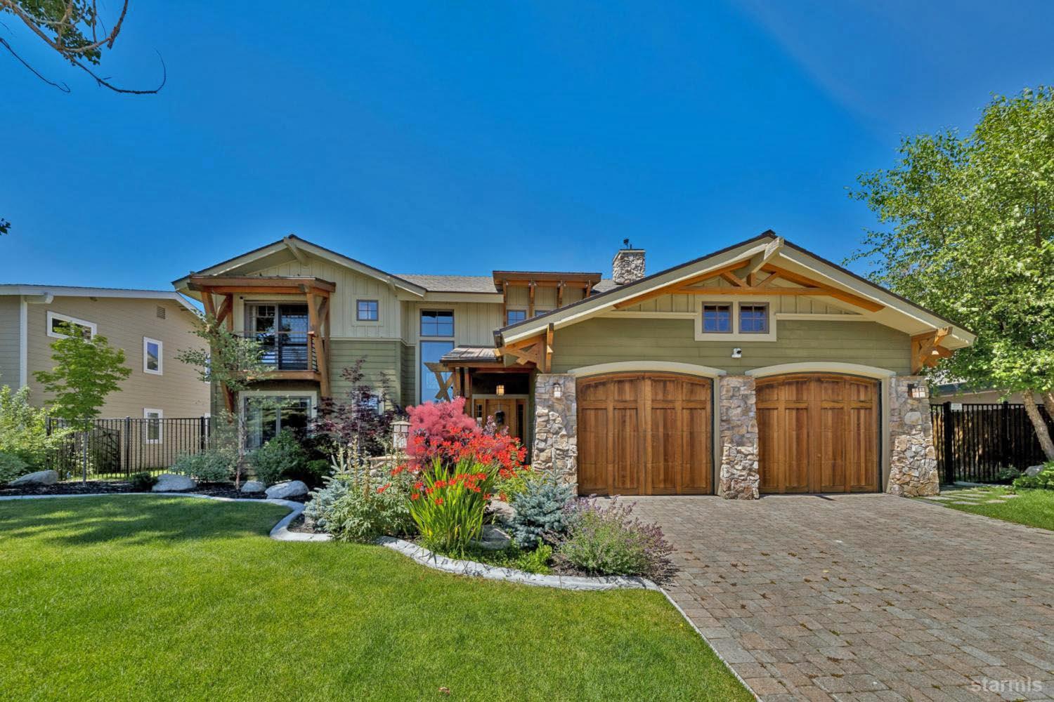 2189 Balboa Drive