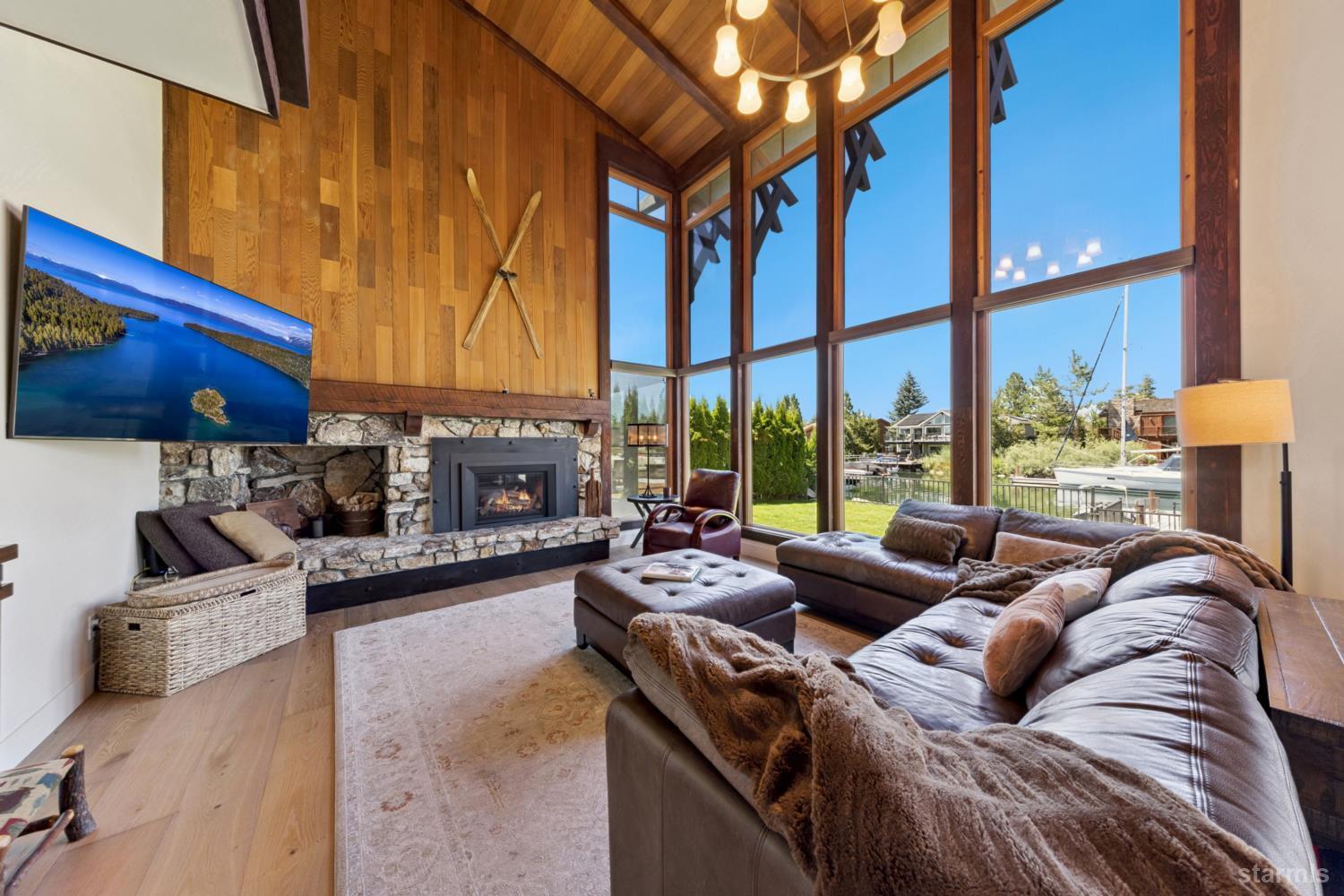 2189 Balboa Drive
