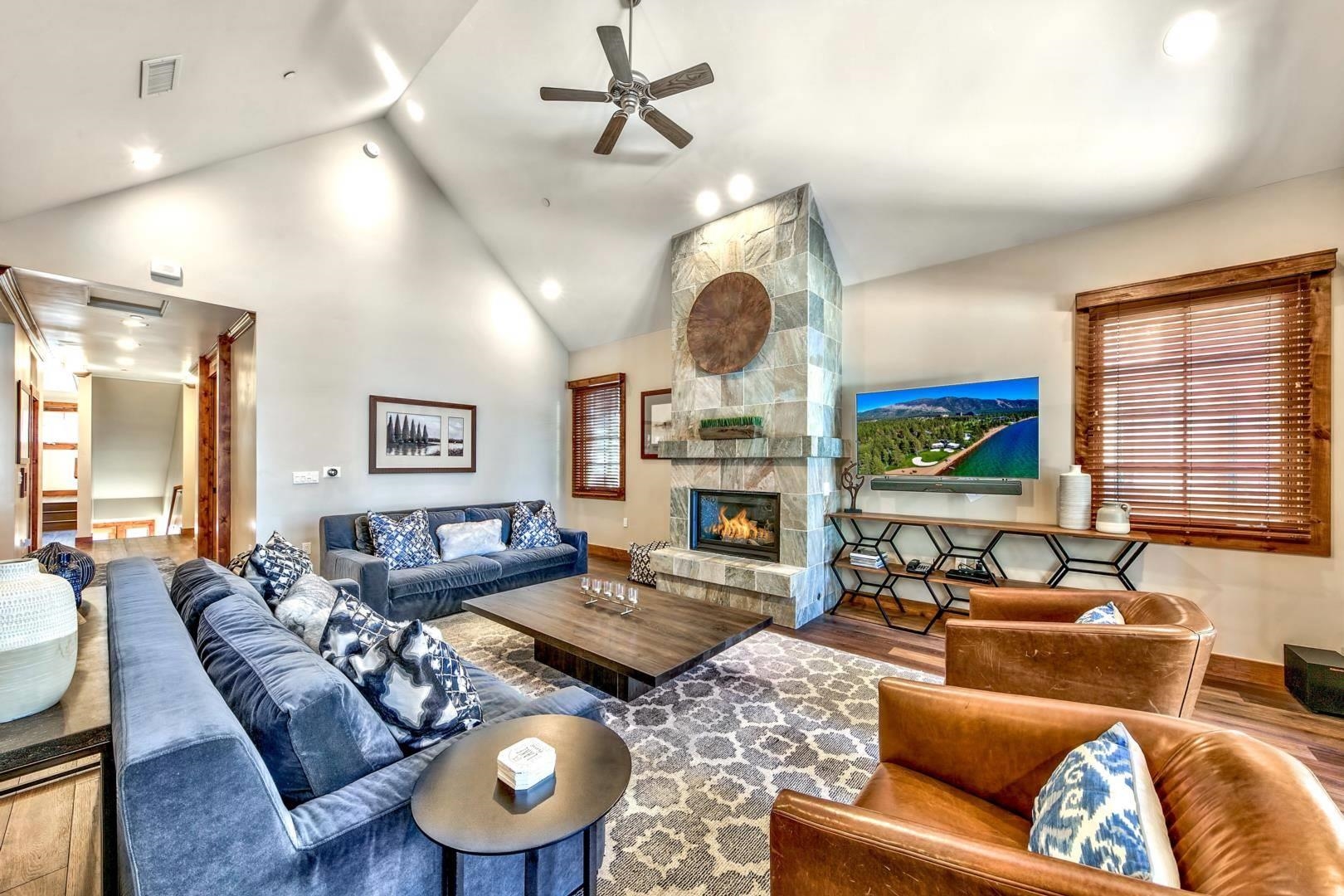 3371 Lake Tahoe Boulevard Unit: 6AB