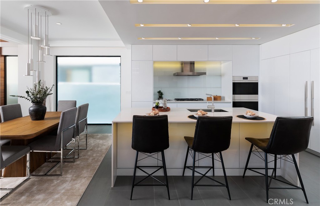 7104 W Oceanfront