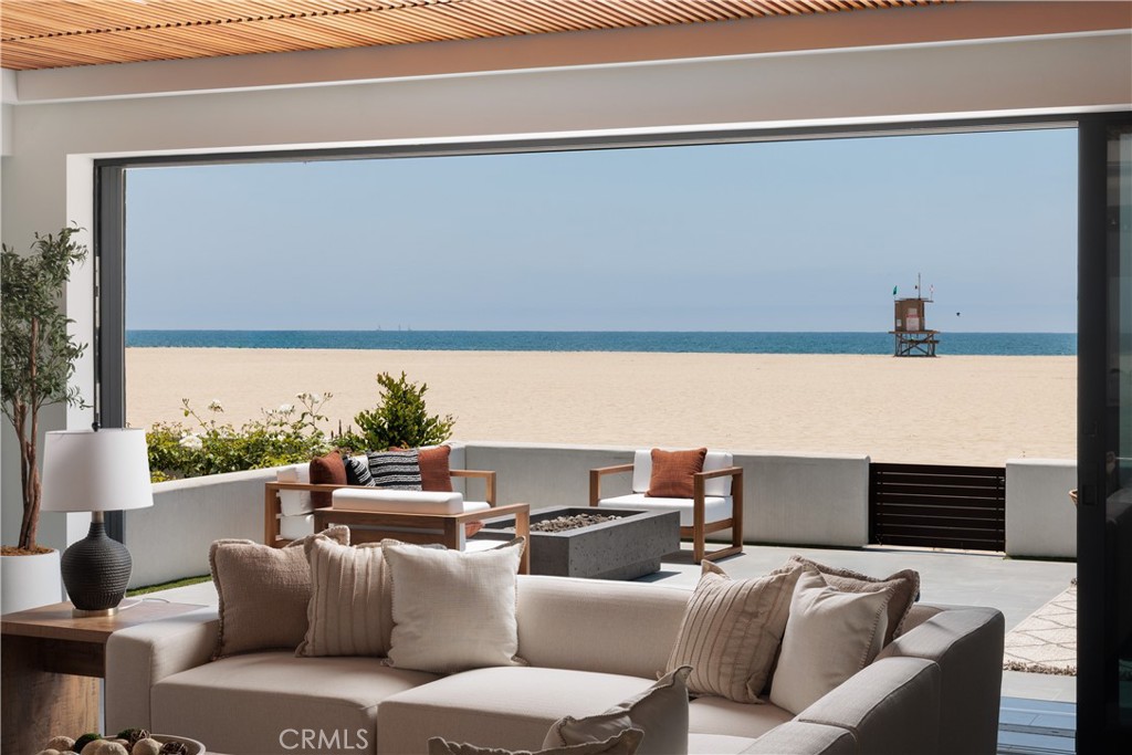 7104 W Oceanfront