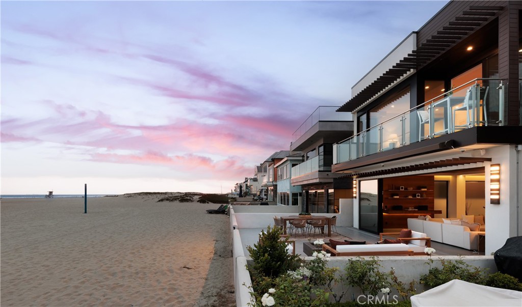 7104 W Oceanfront