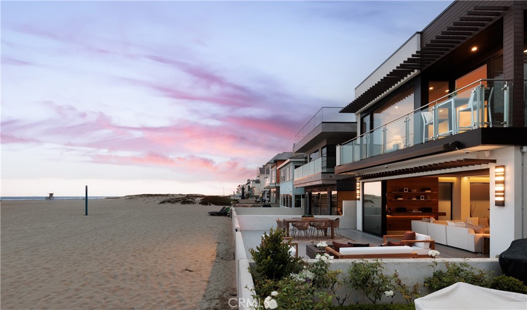 7104 W Oceanfront