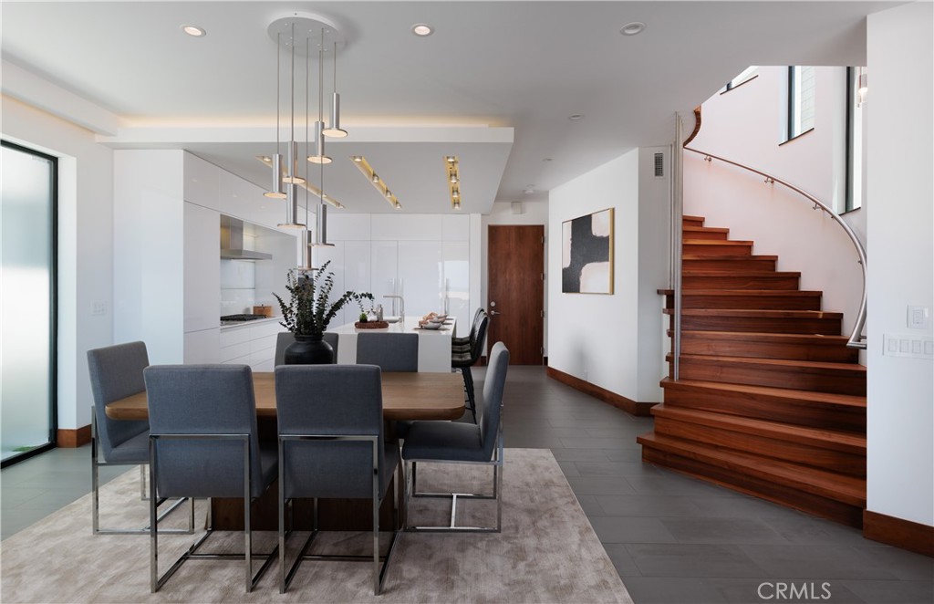 7104 W Oceanfront