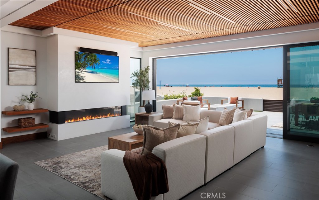 7104 W Oceanfront