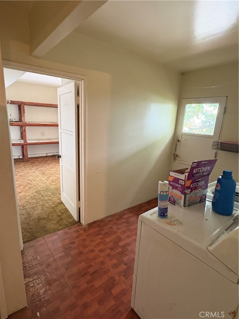 819 Perry Avenue