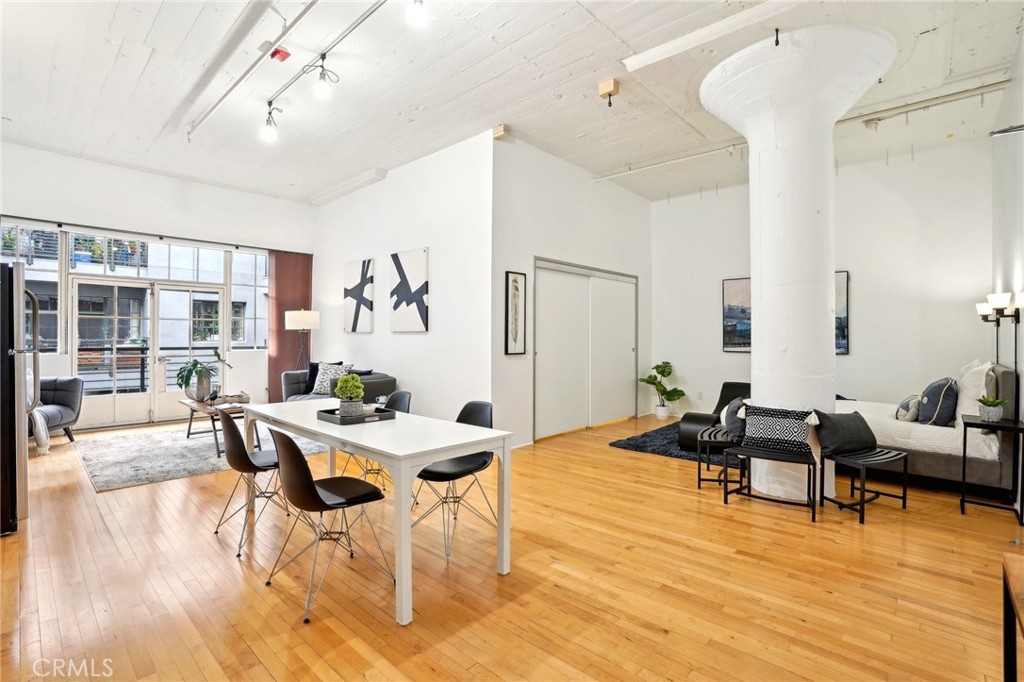 420 S San Pedro Street 428