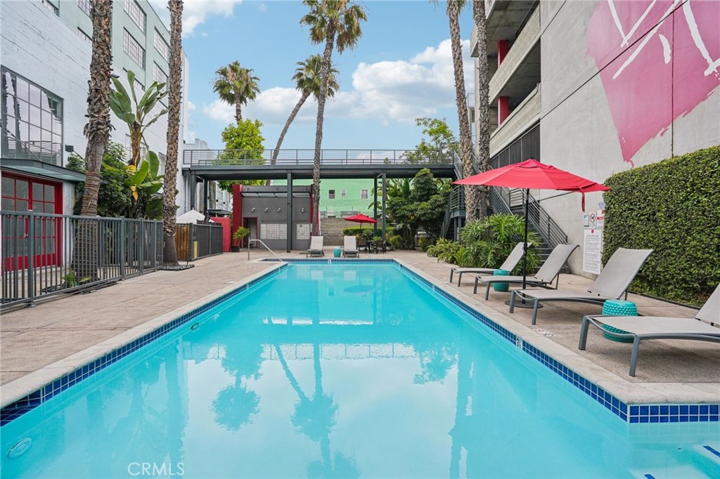 420 S San Pedro Street 428