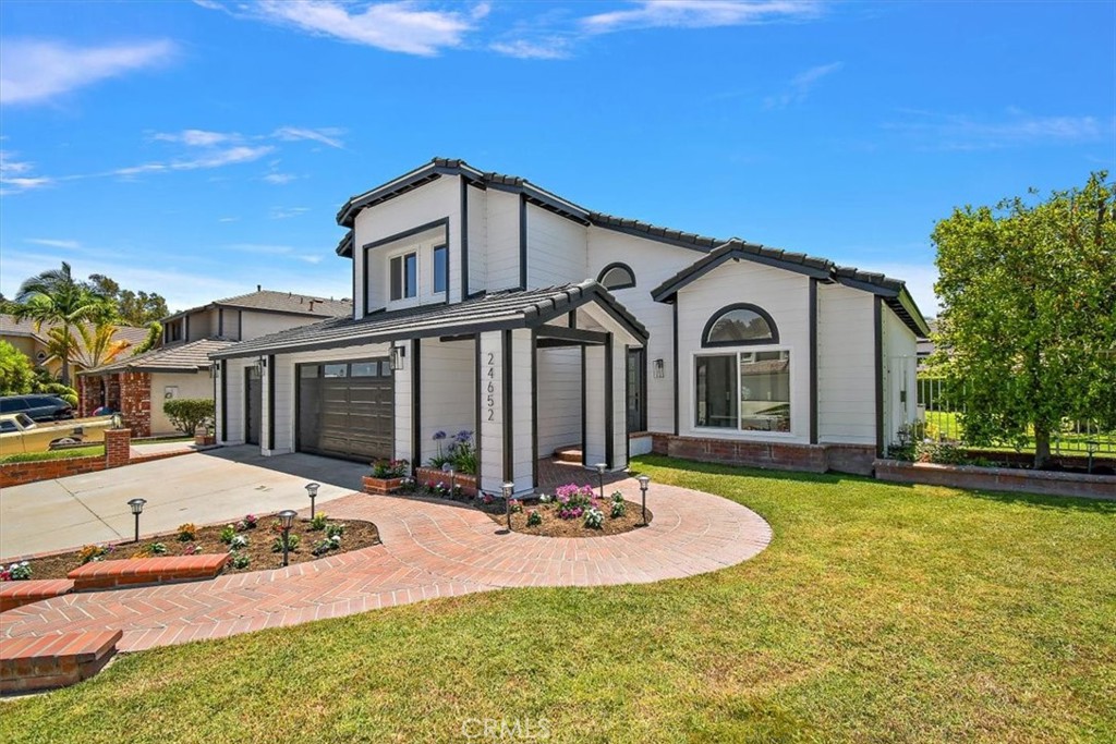 24652 Via Buena Suerte