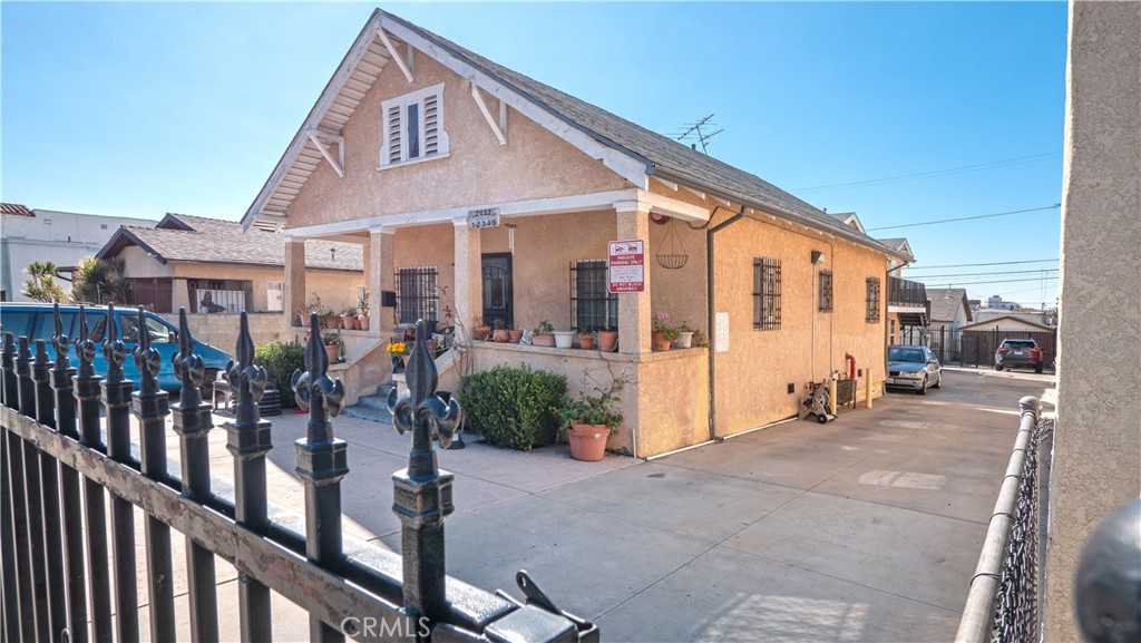 2432 Fairmount Street