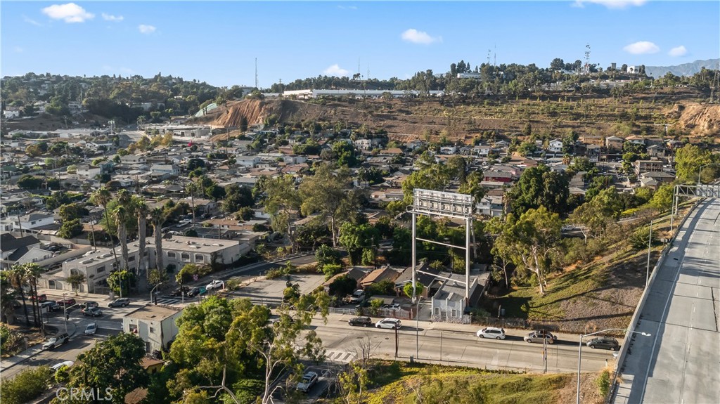 4421 -4423 Floral Drive