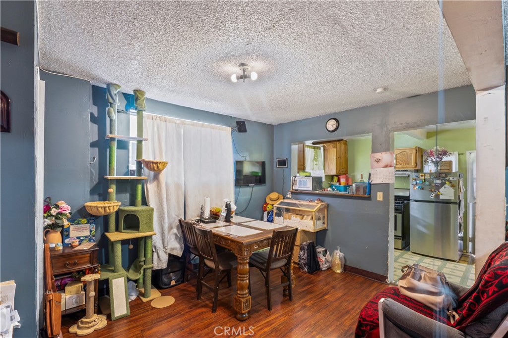 4421 -4423 Floral Drive